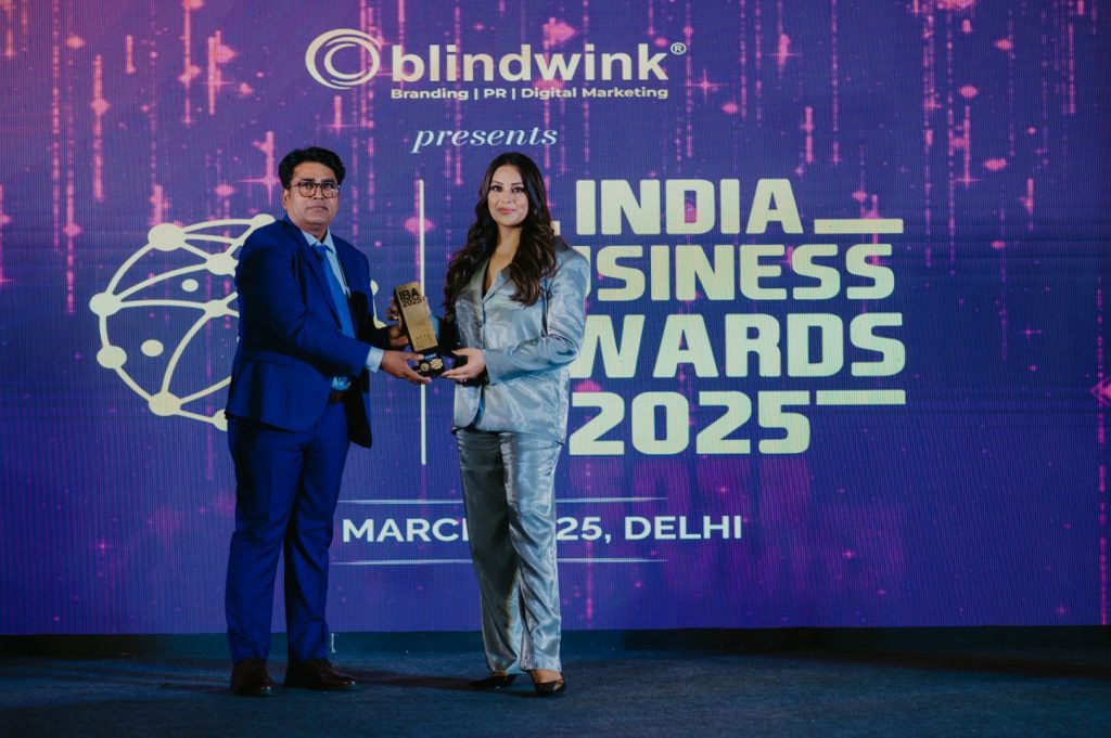 Mr. Sanjay Chauhan received the Blindwink India Business Award 2025